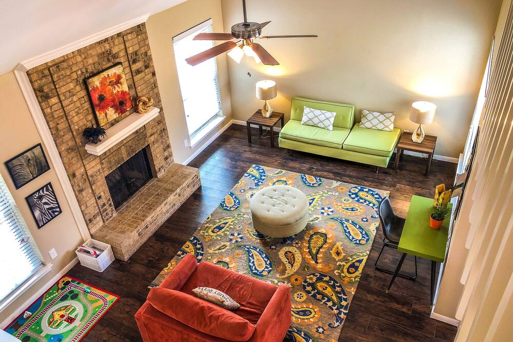 Photo of Livingroom in Cowley
