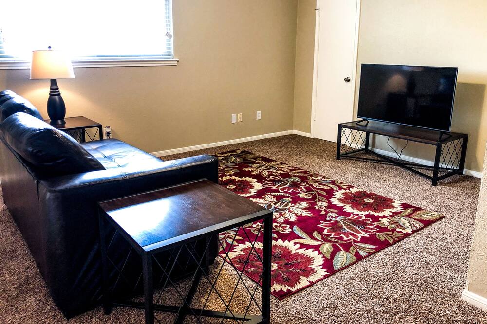 Photo of Livingroom in Cowley