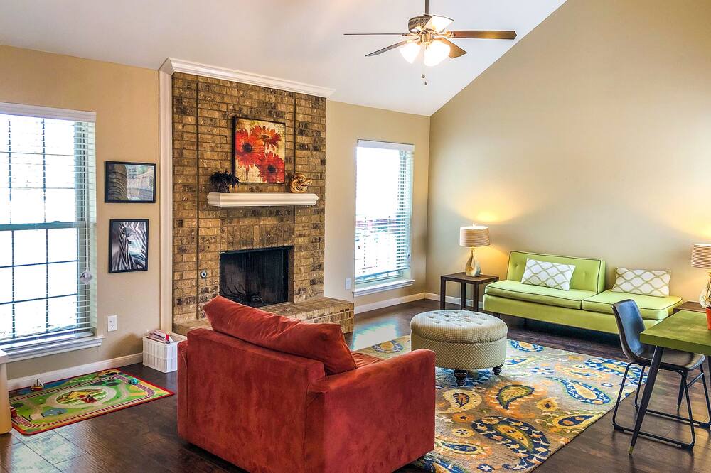 Photo of Livingroom in Cowley