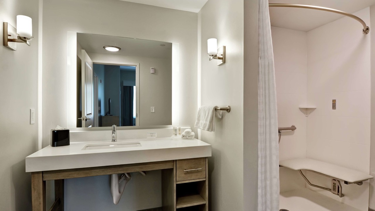 Photo of Bathroom in Hadley