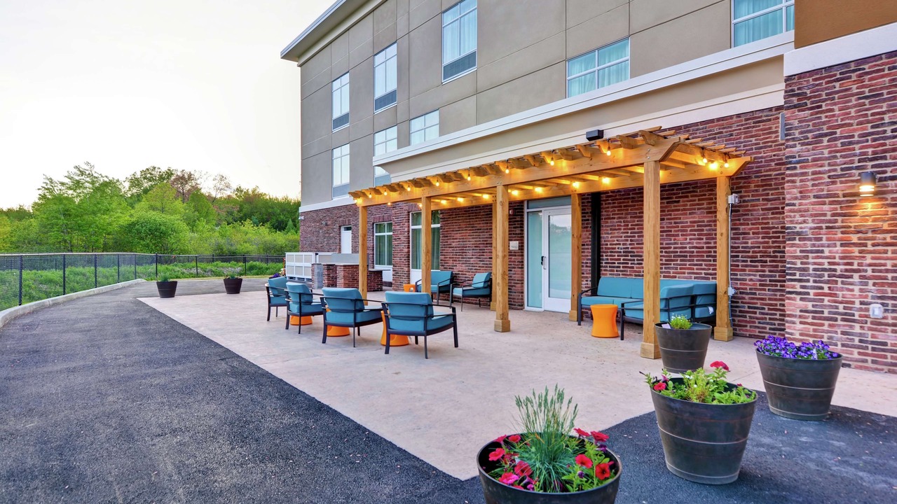 Photo of Patio Balcony in Hadley