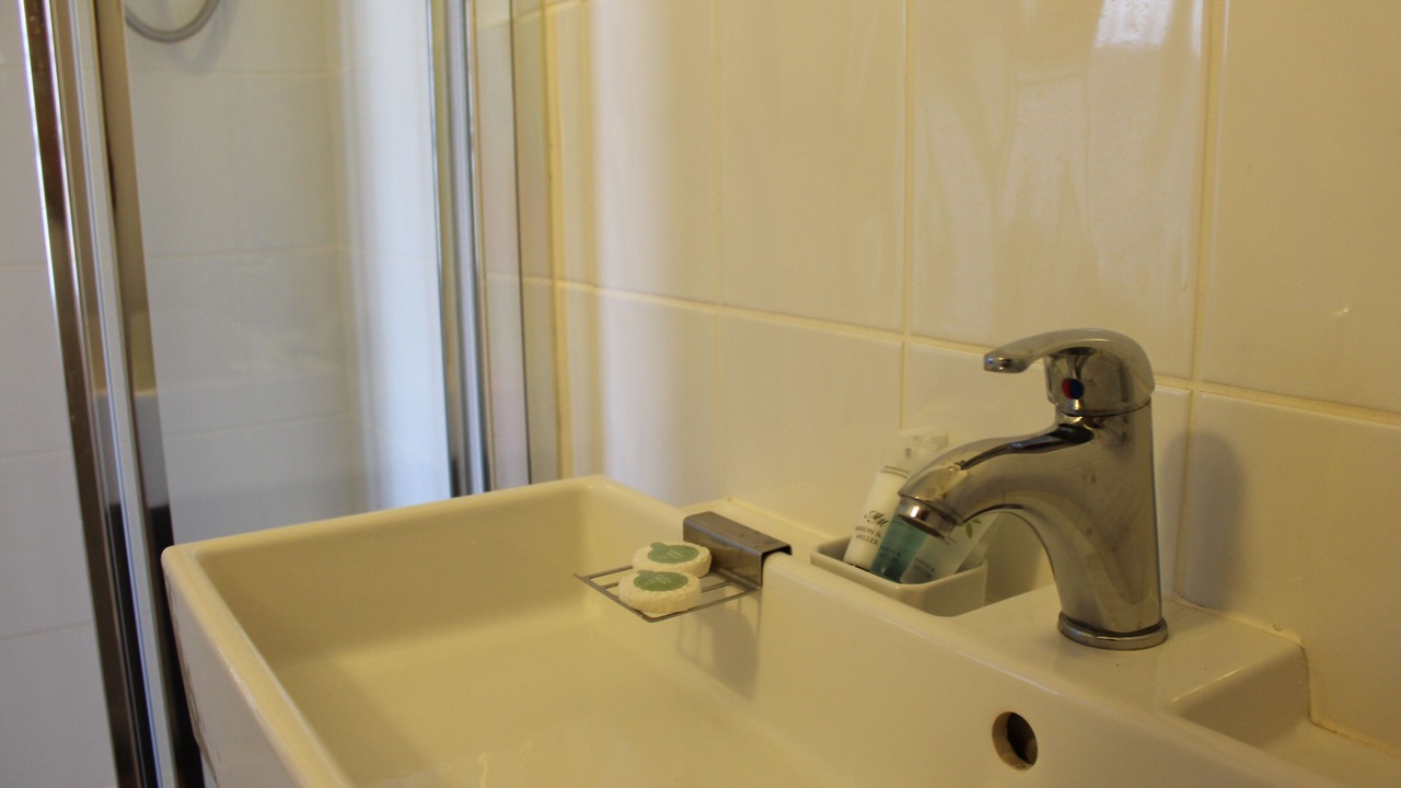 Photo of Bathroom in Heybridge