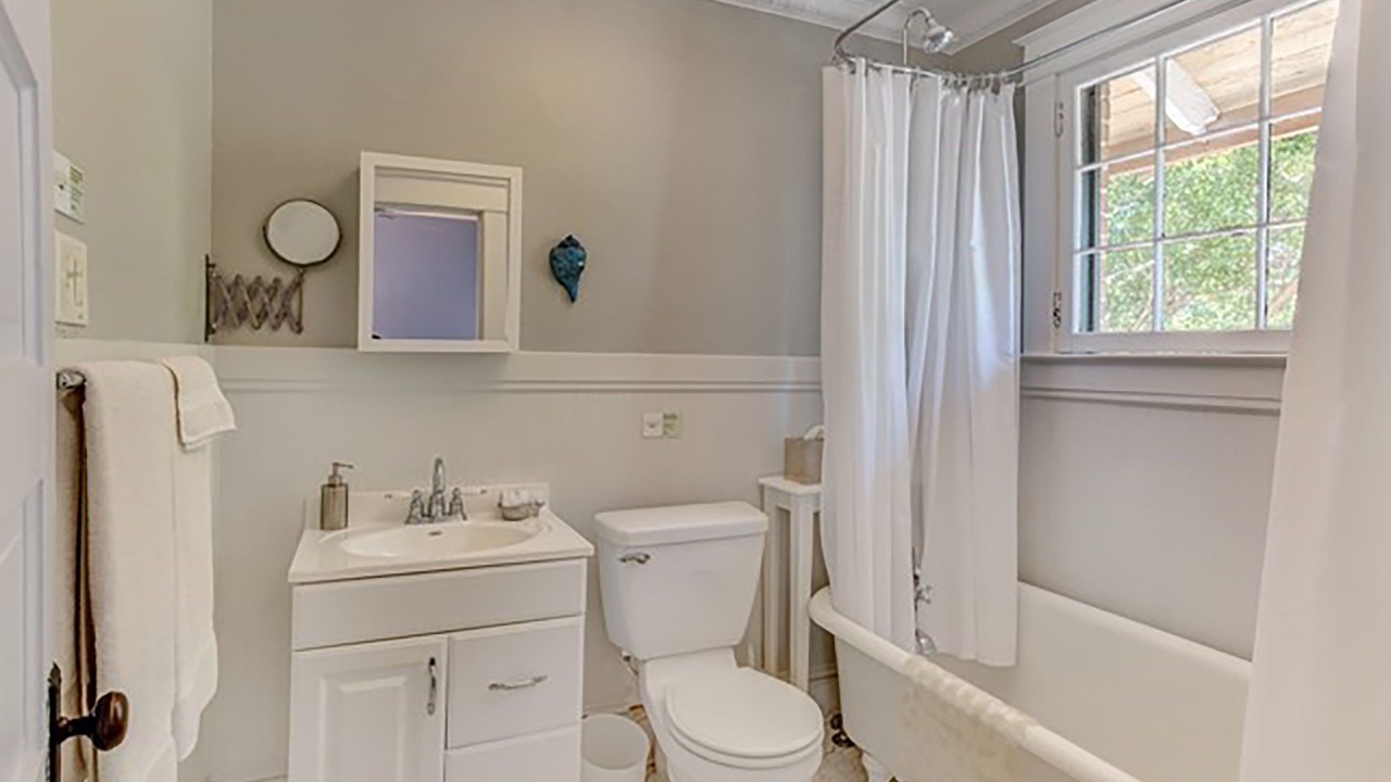 Photo of Bathroom in Mount Dora