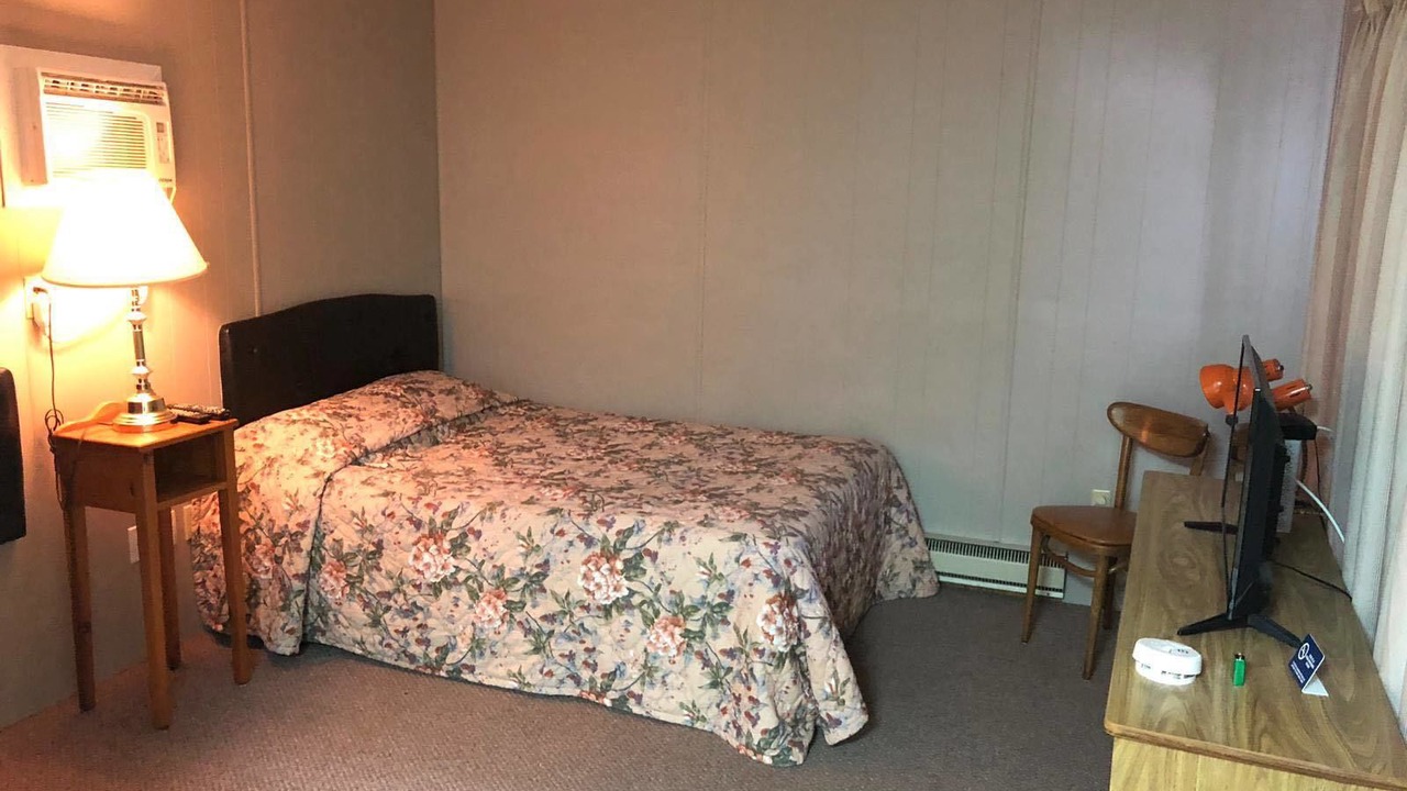 Photo of Bedroom in Kincardine