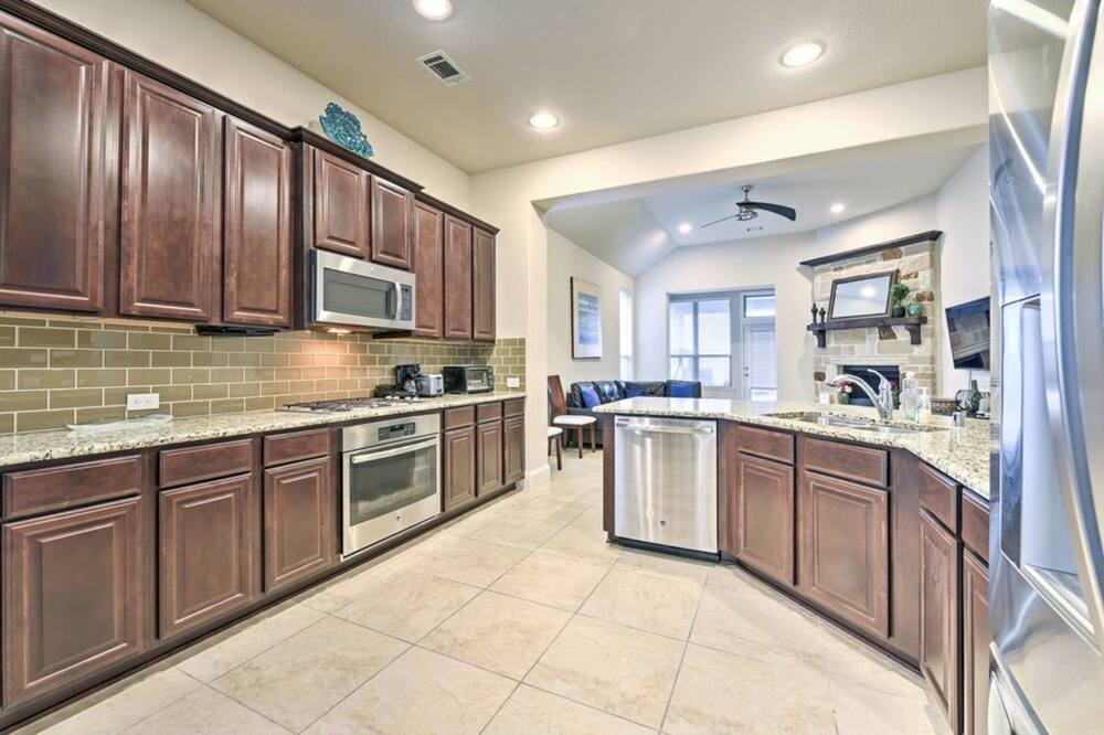 Photo of Kitchen in Clodine