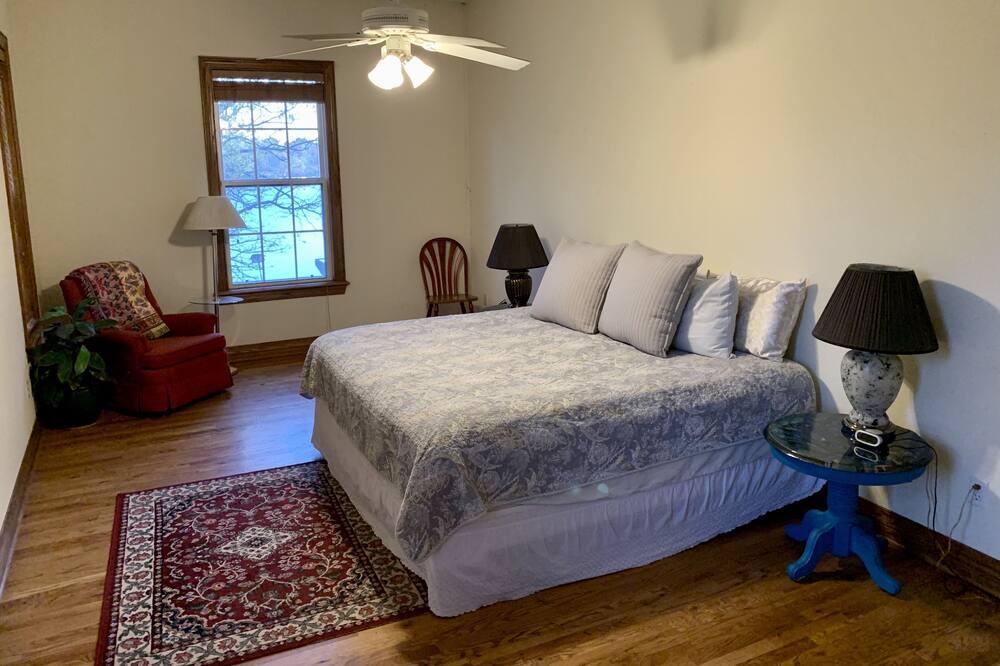 Photo of Bedroom in Checotah