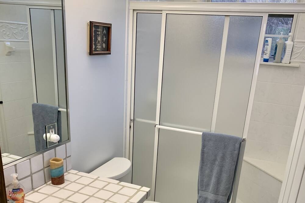 Photo of Bathroom in Checotah