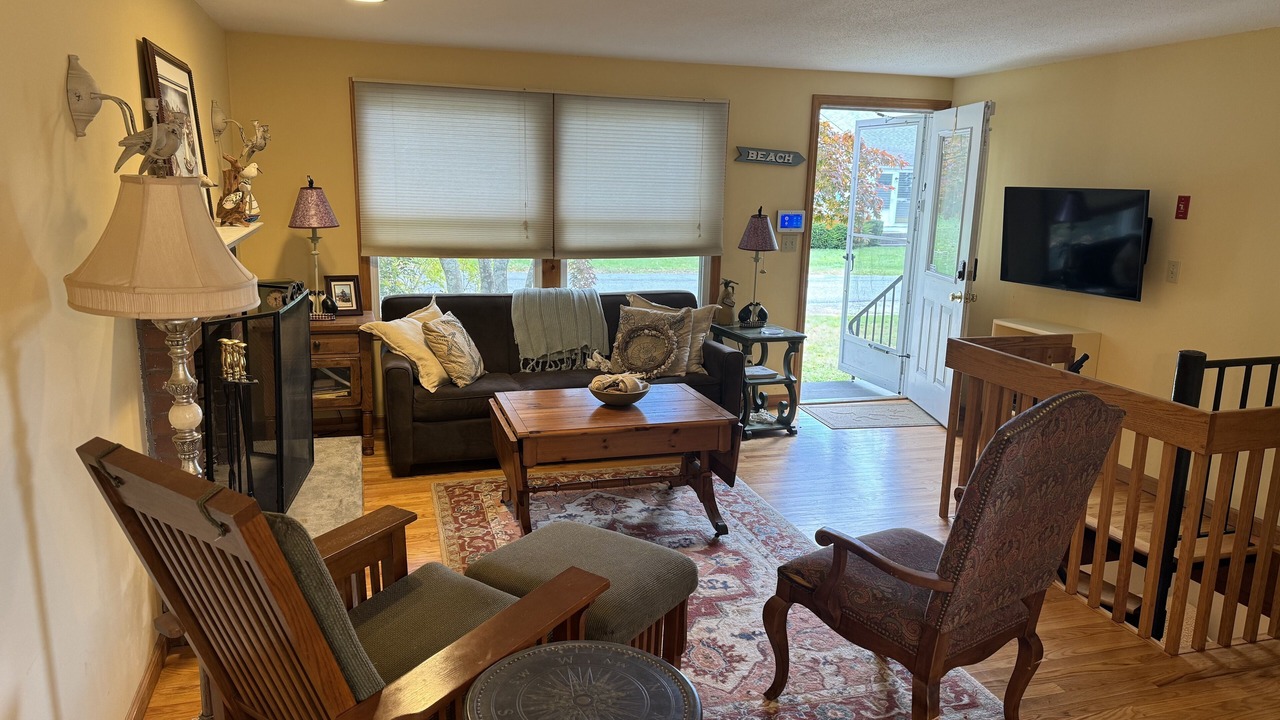 Photo of Livingroom in Old Lyme