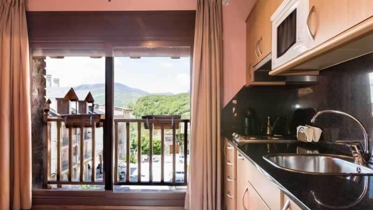 Photo of Kitchen in Rio Flamicell