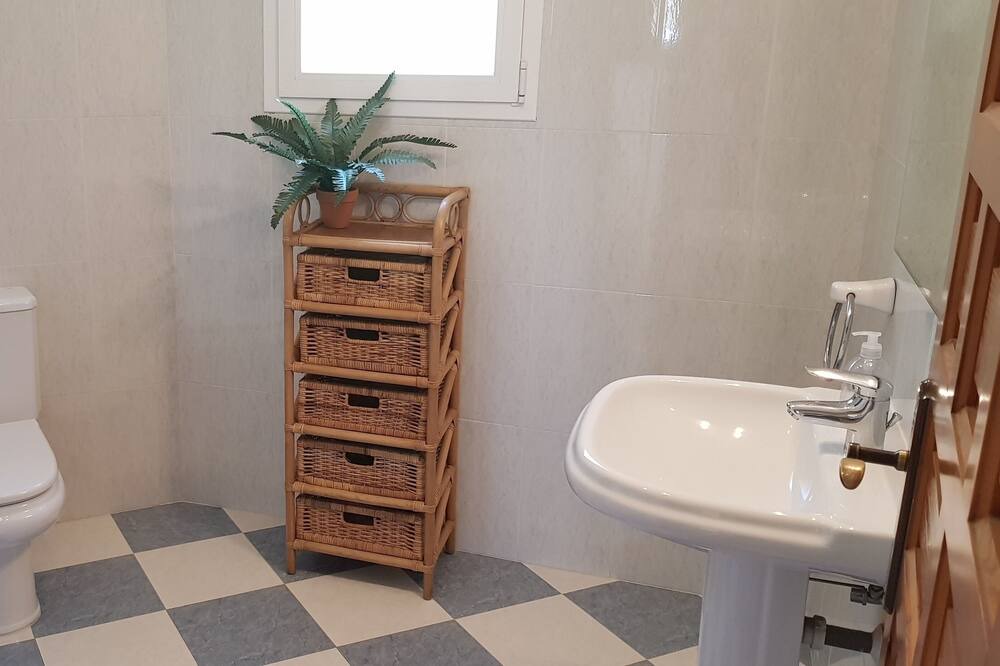 Photo of Bathroom in Cumbre del Sol