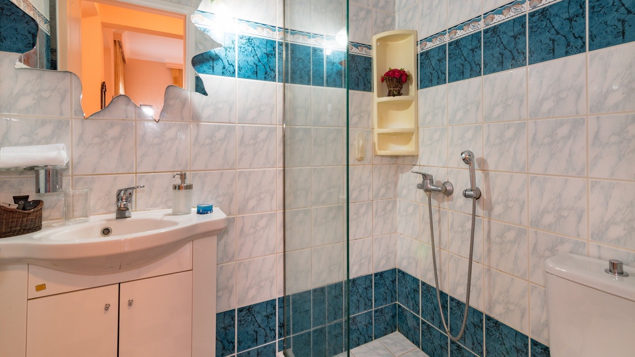 Photo of Bathroom in Langadhakia