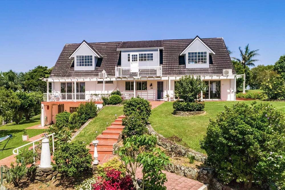 Photo of Outdoor in McLeods Shoot