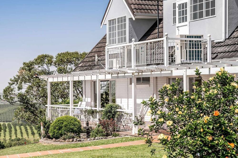 Photo of Outdoor in McLeods Shoot