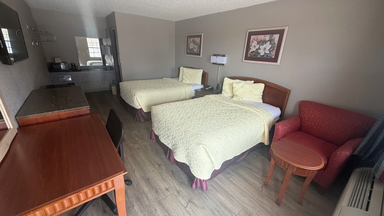 Photo of Bedroom in Shawnee