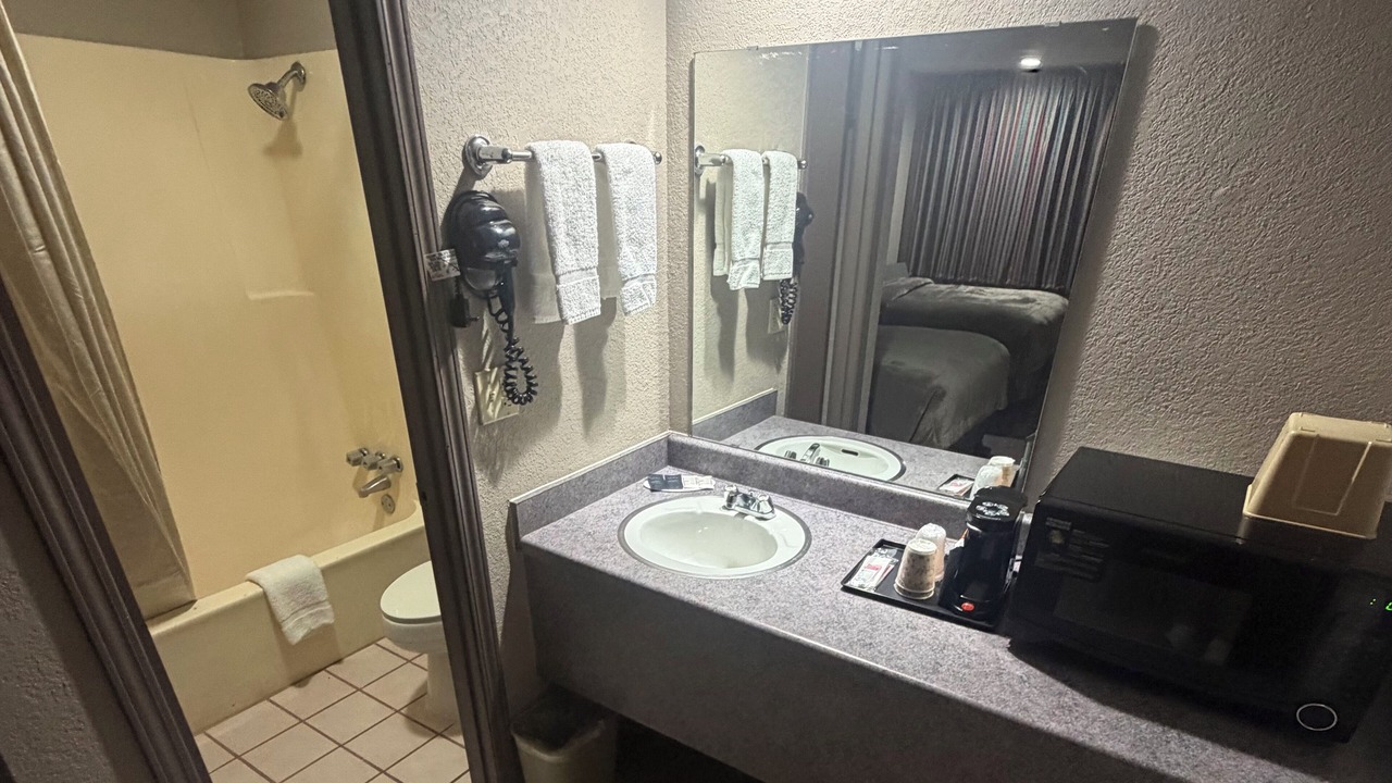 Photo of Bedroom in Shawnee