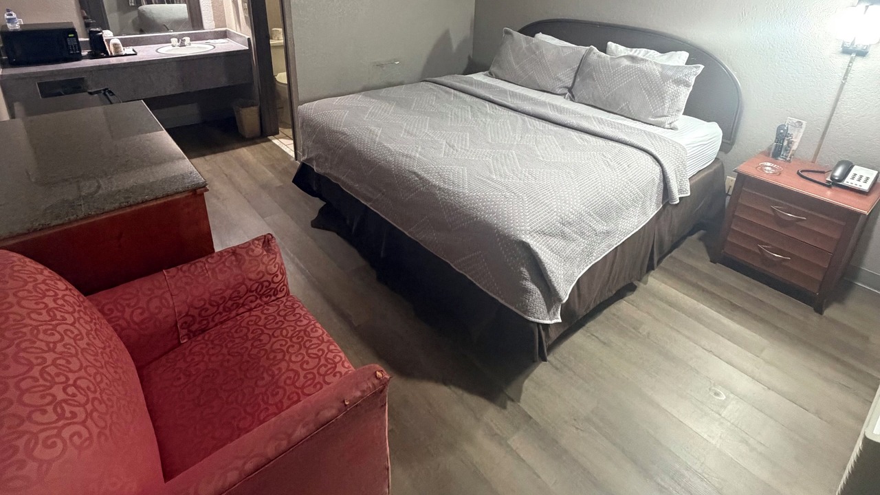 Photo of Bedroom in Shawnee