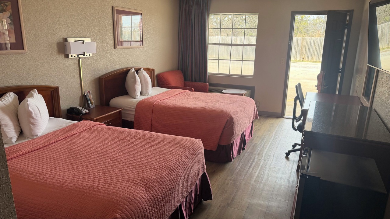 Photo of Bedroom in Shawnee