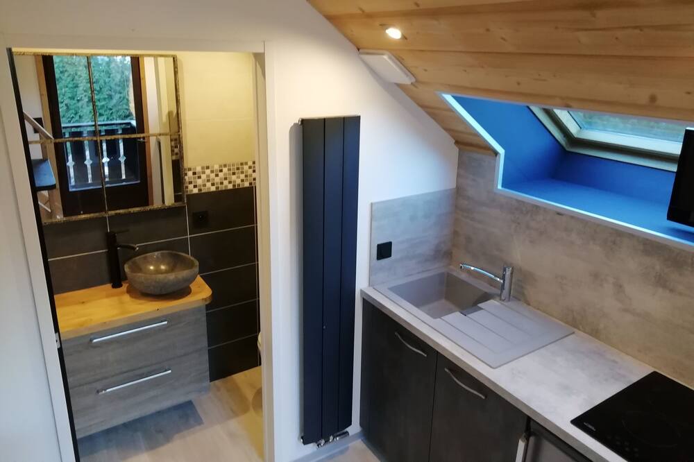 Photo of Kitchen in Thones