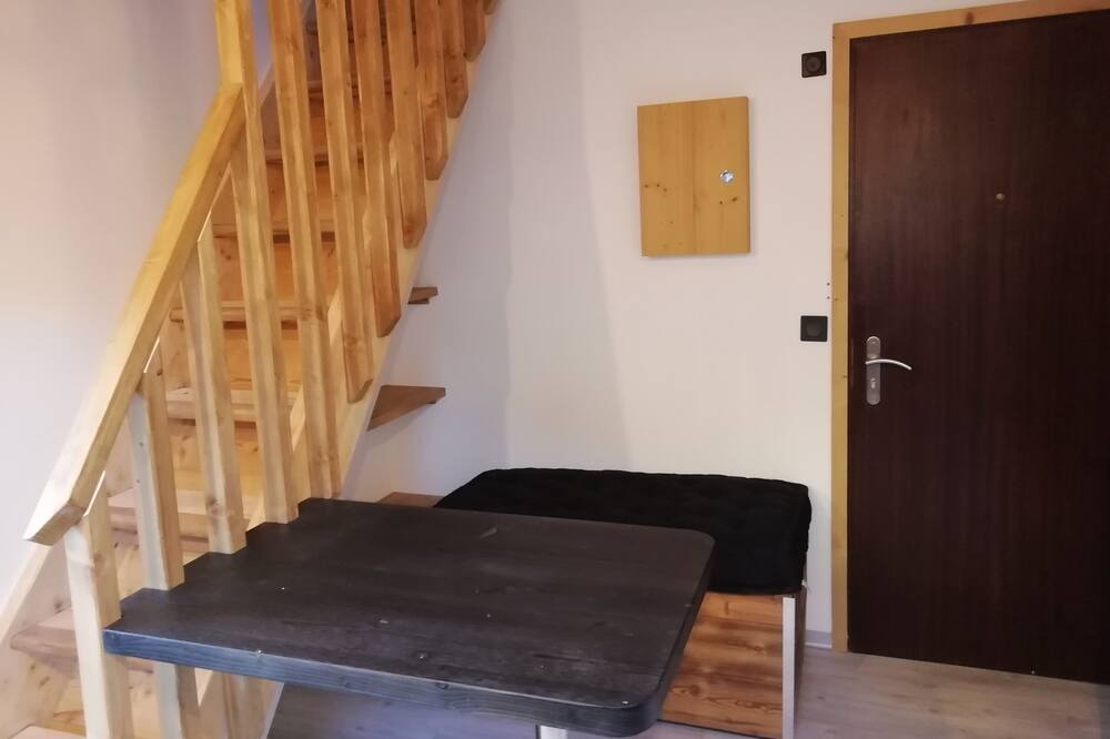 Photo of Others in Thones