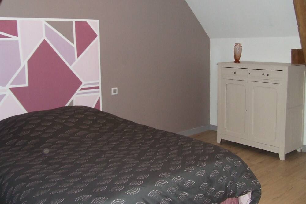 Photo of Bedroom in Renty