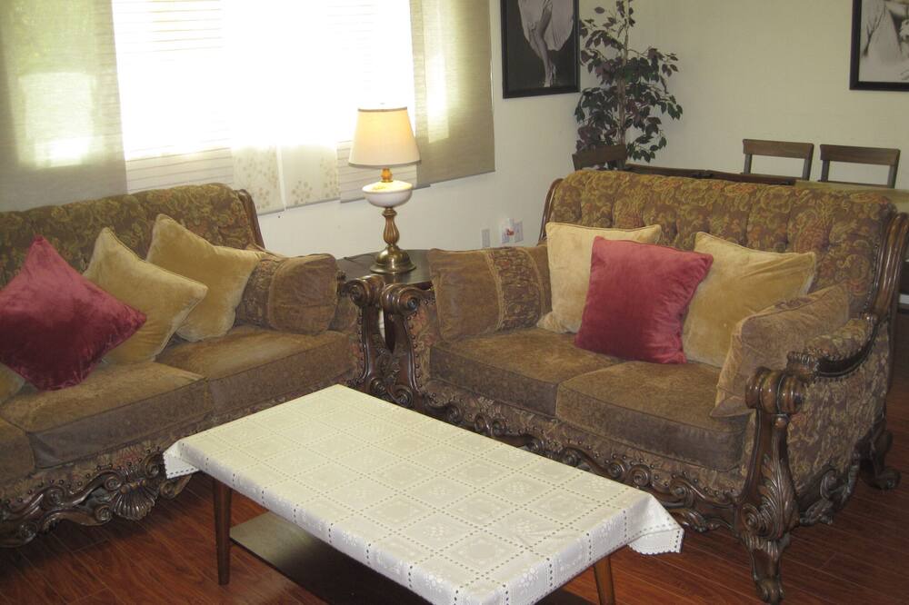 Photo of Livingroom in Fair Oaks