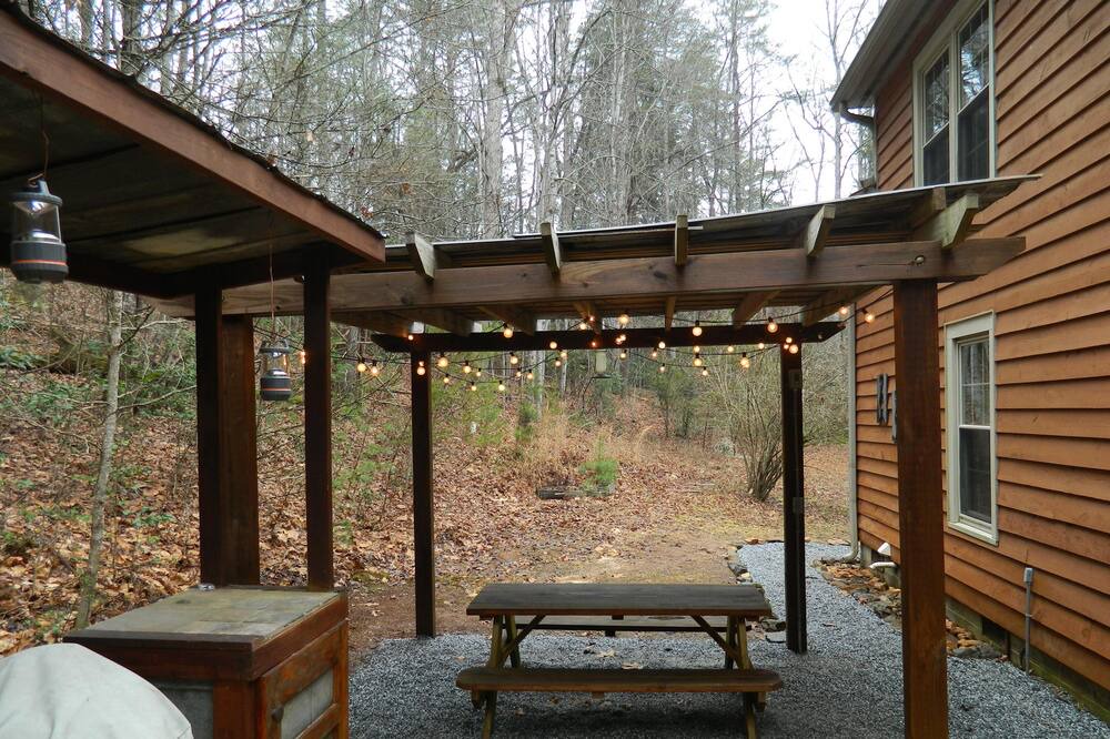 Photo of Others in Dahlonega