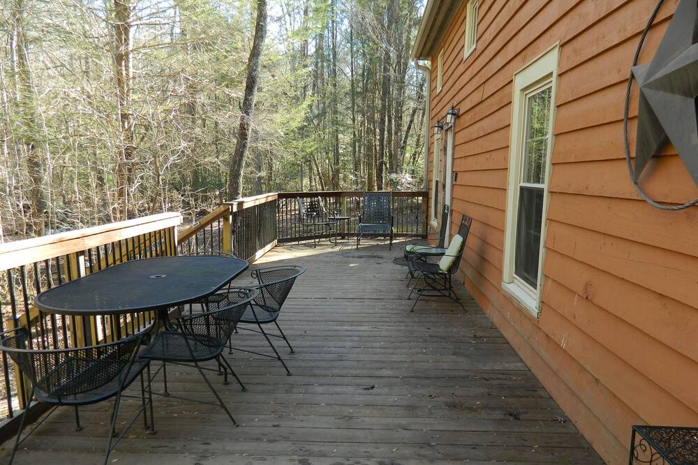 Photo of Others in Dahlonega