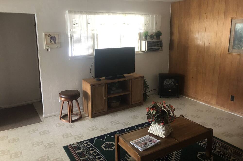 Photo of Livingroom in Tyrone
