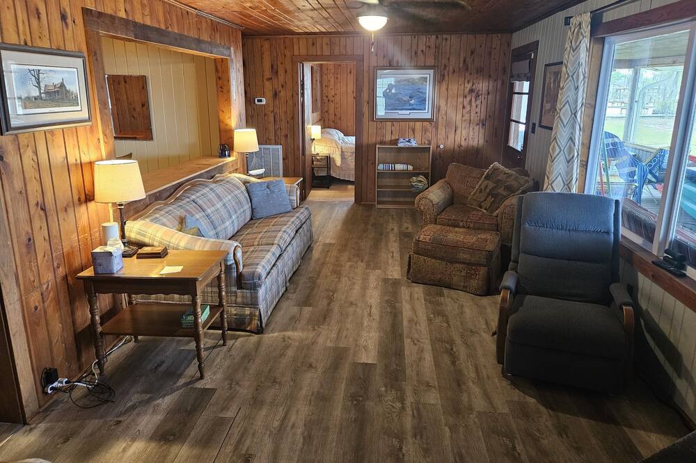 Photo of Livingroom in Elizabethtown