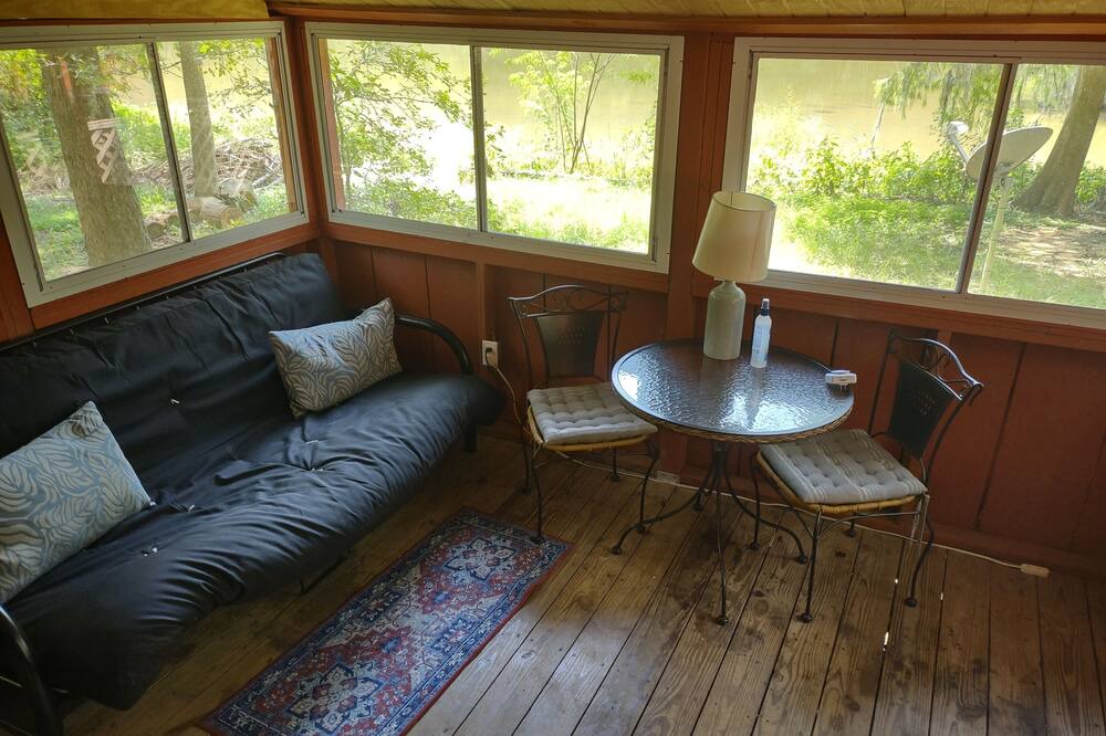 Photo of Livingroom in Votaw