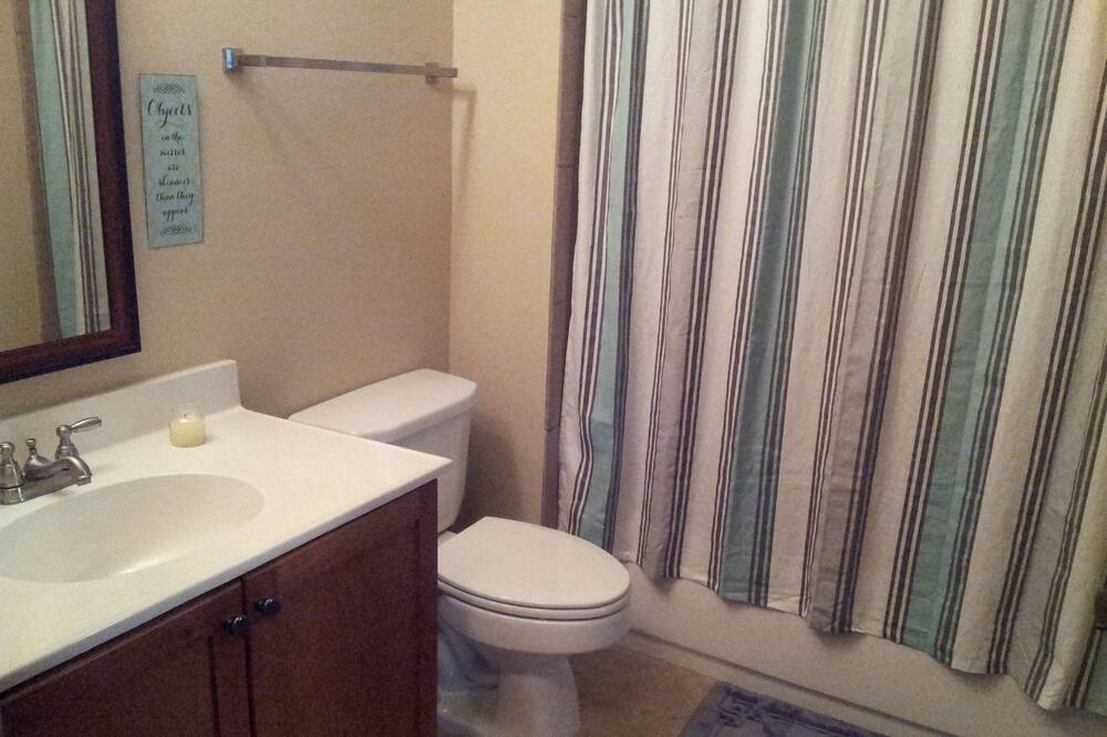 Photo of Bathroom in Talladega