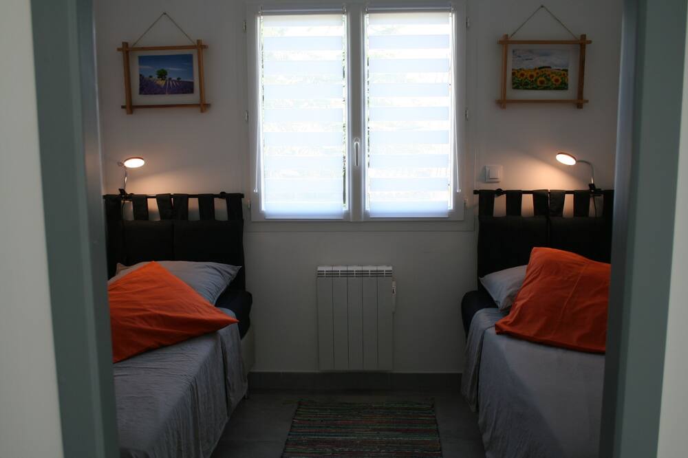 Photo of Bedroom in Saint-Marcel-de-Careiret