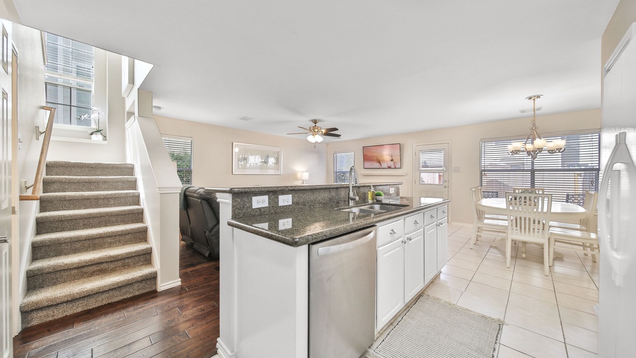 Photo of Kitchen in Alden Bridge