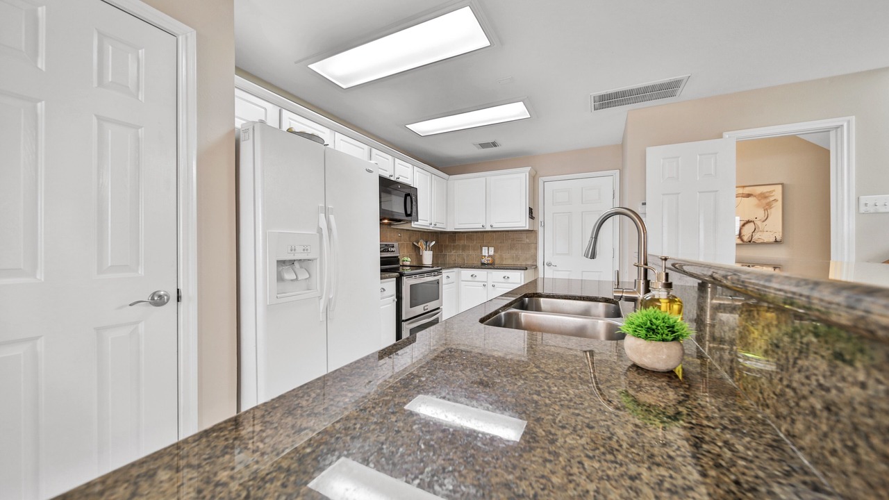 Photo of Kitchen in Alden Bridge