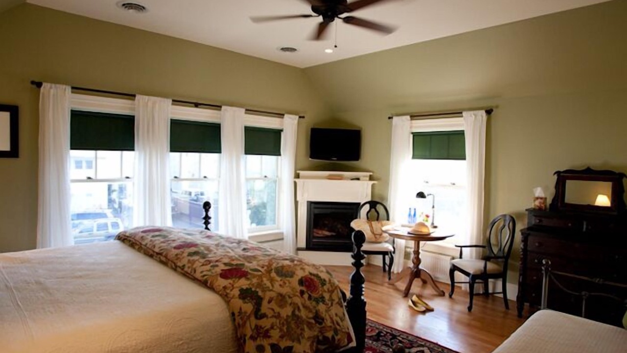 Photo of Bedroom in Saratoga Springs