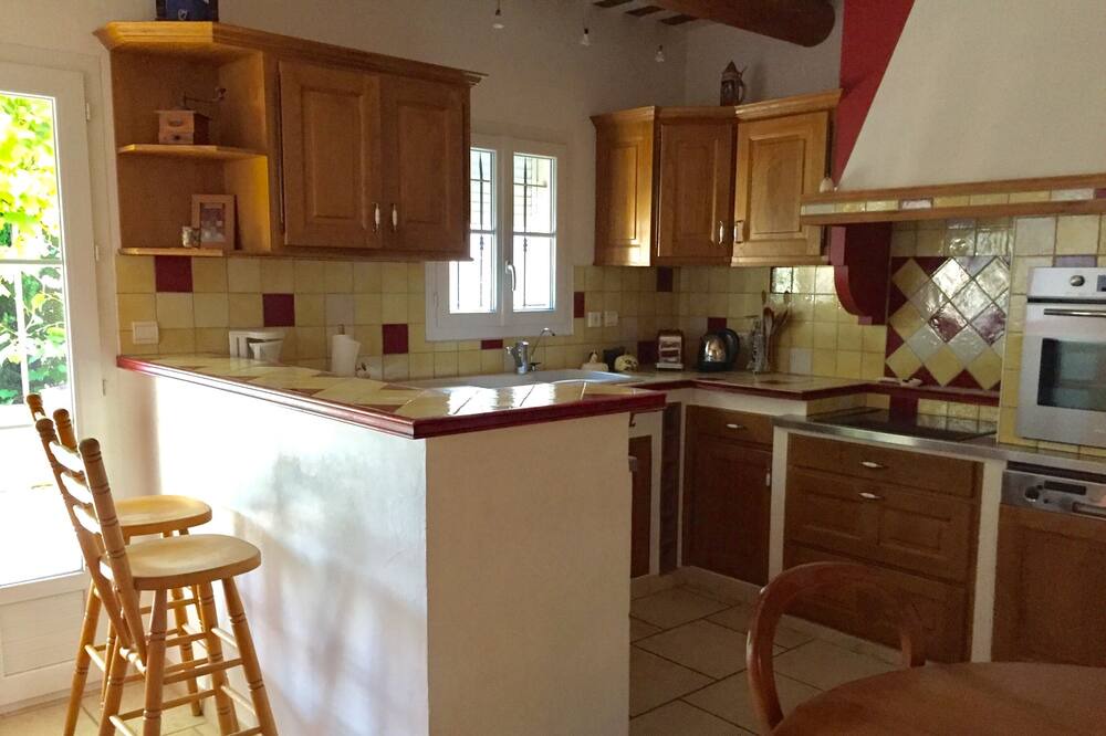 Photo of Kitchen in Lirac