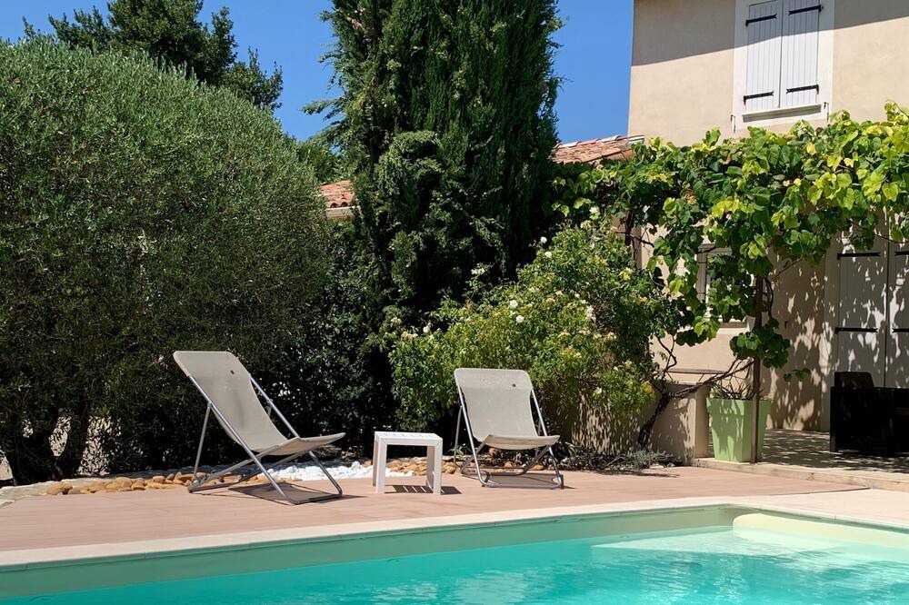 Photo of Outdoor in Lirac