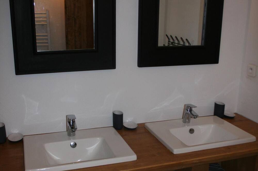 Photo of Bathroom in Chamonix-Mont-Blanc