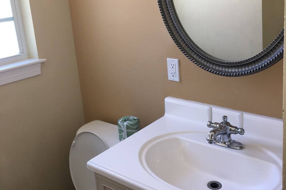 Photo of Bathroom in Sunset Beach