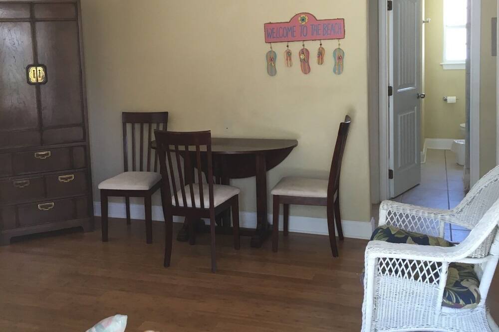 Photo of Livingroom in Sunset Beach