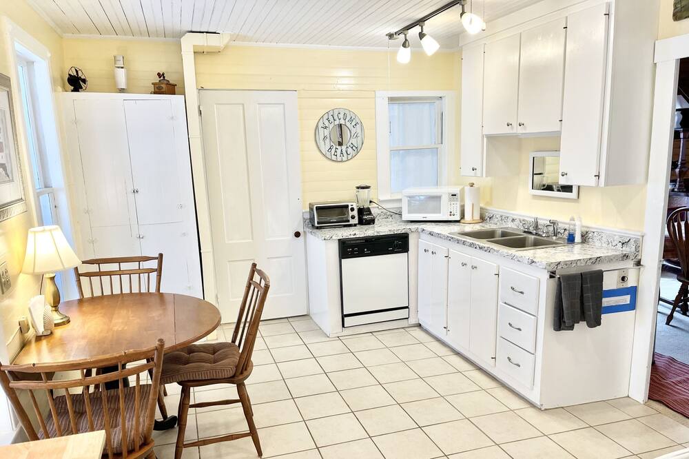 Photo of Kitchen in York Beach