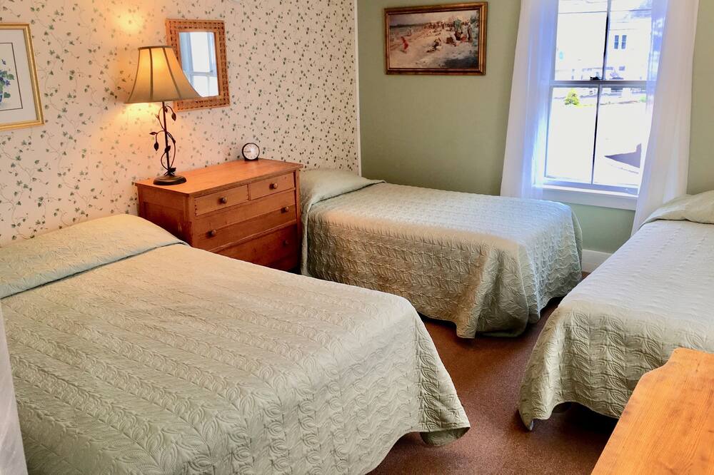Photo of Bedroom in York Beach