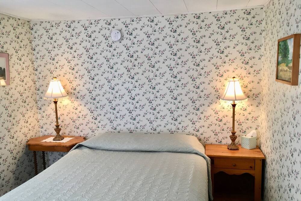 Photo of Bedroom in York Beach