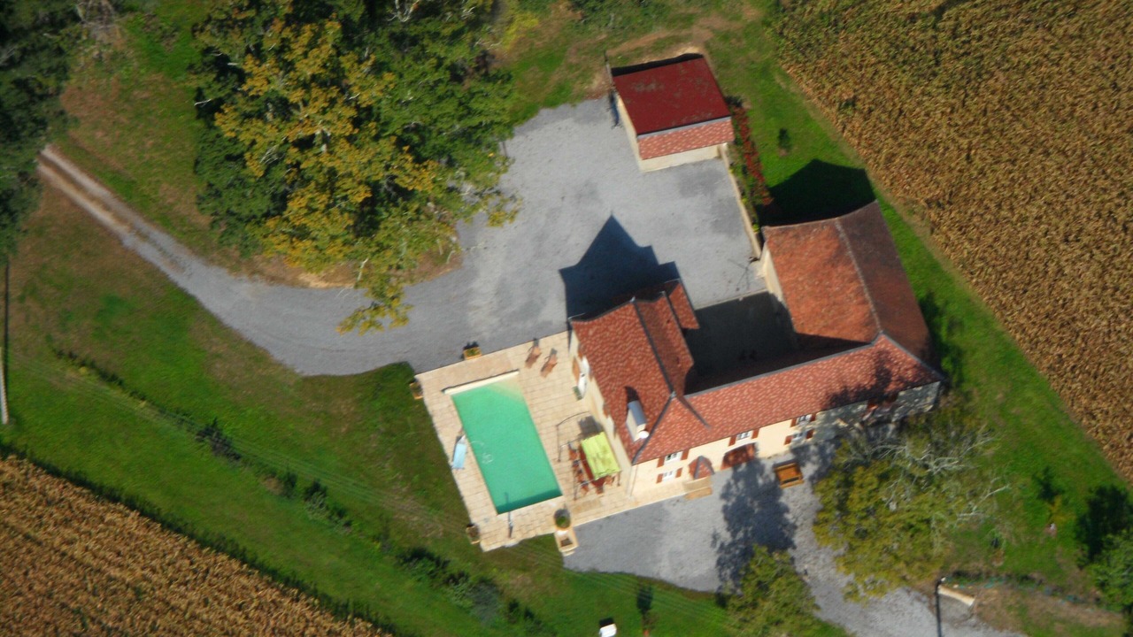 Photo of Outdoor in Ogenne-Camptort