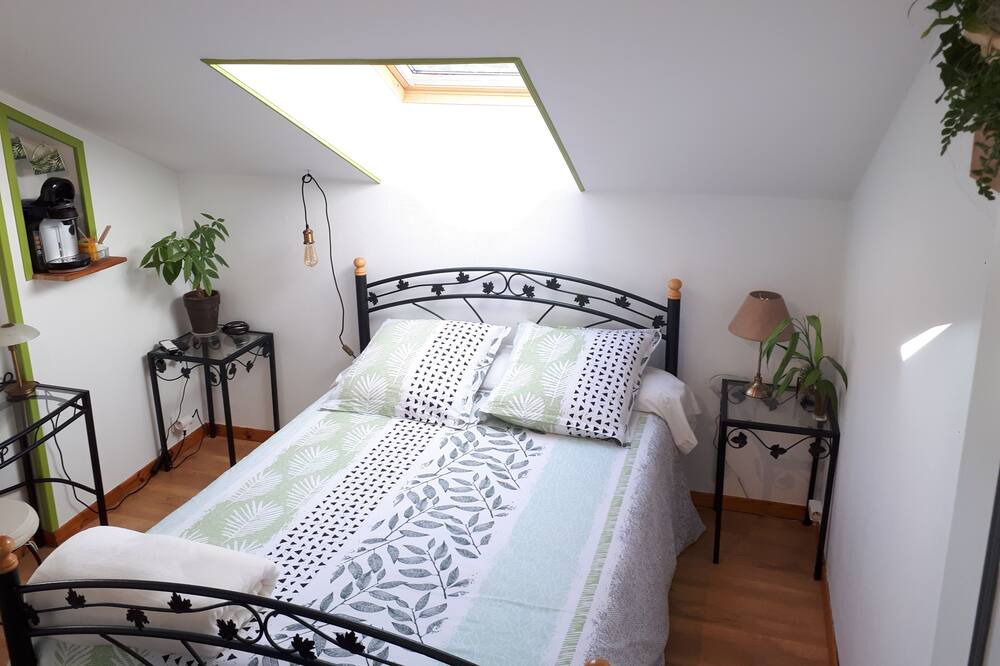 Photo of Bedroom in Venterol