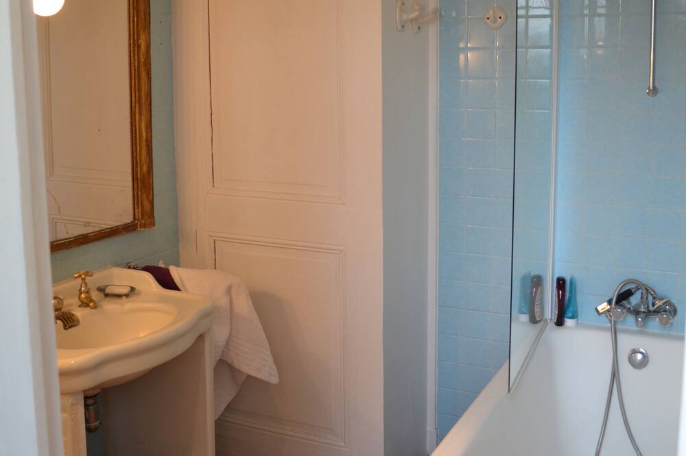 Photo of Bathroom in Houlgate