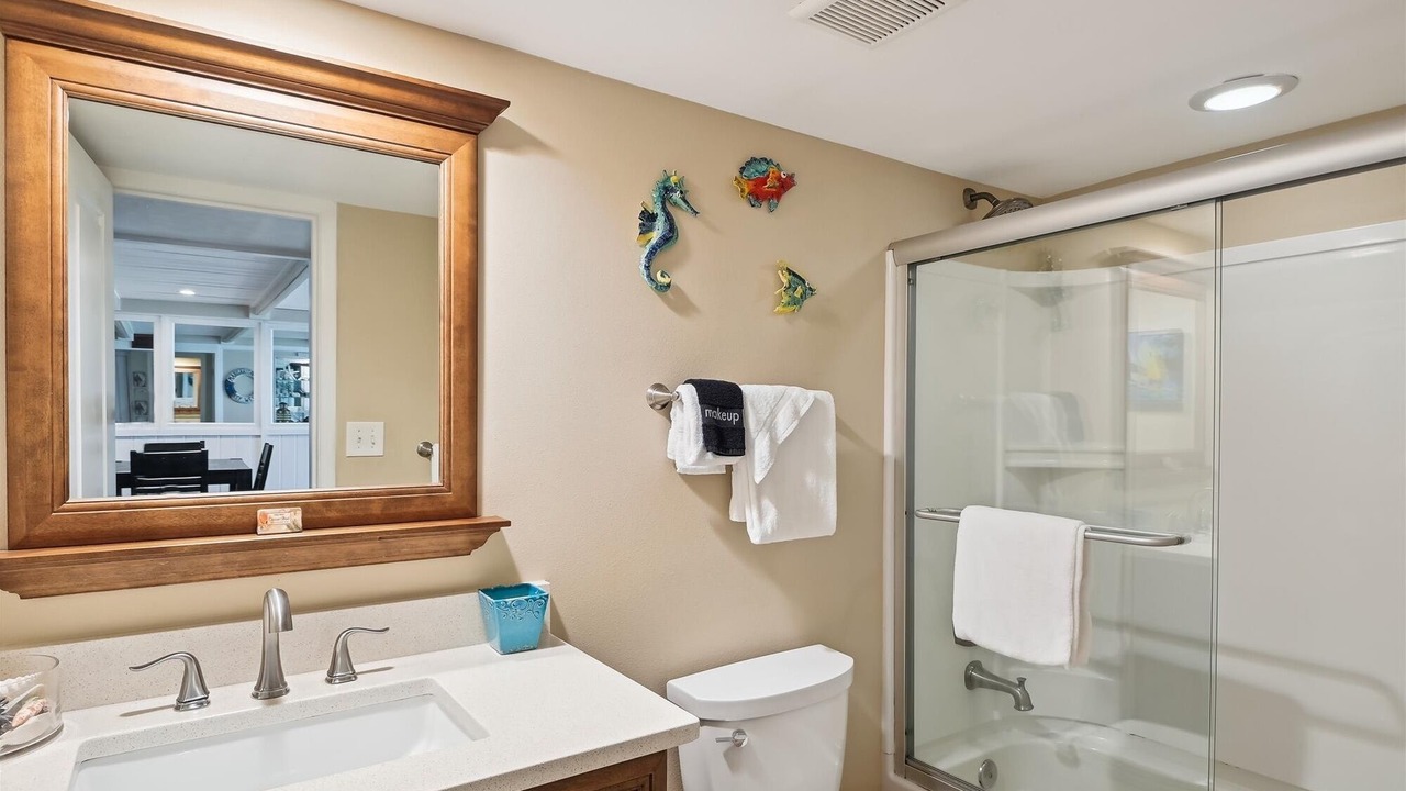 Photo of Bathroom in Holiday Isle