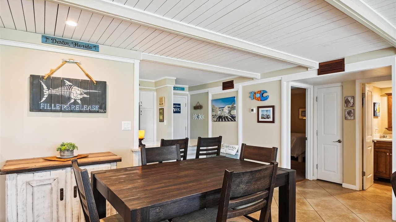 Photo of Others in Holiday Isle