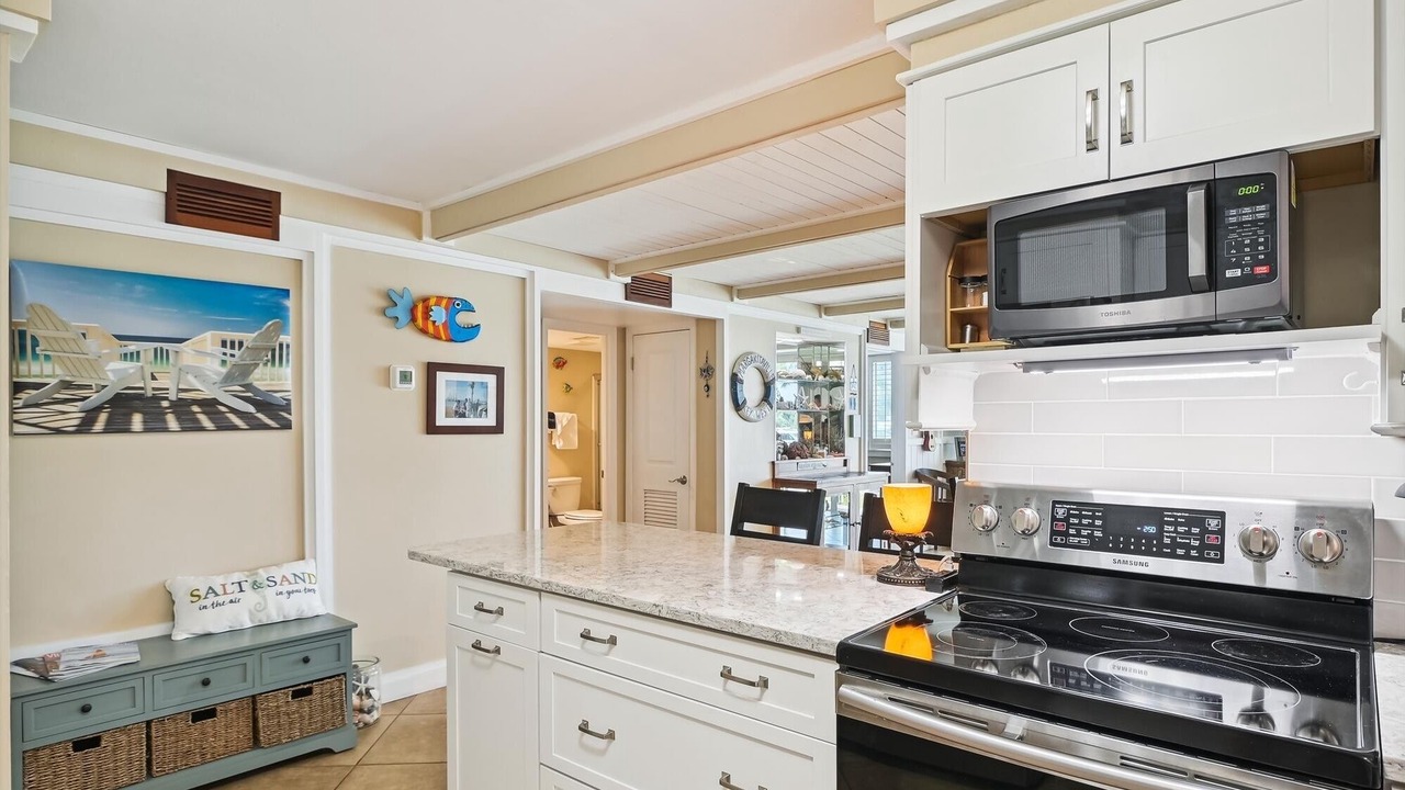 Photo of Others in Holiday Isle