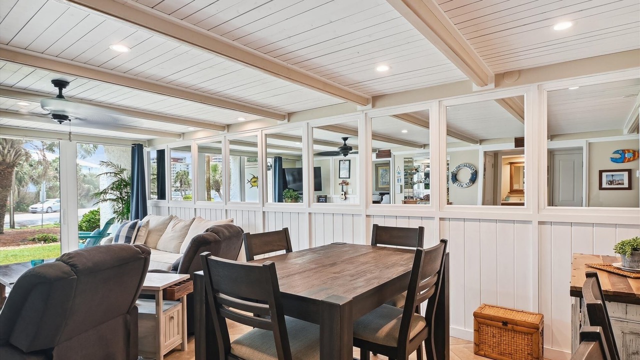 Photo of Others in Holiday Isle